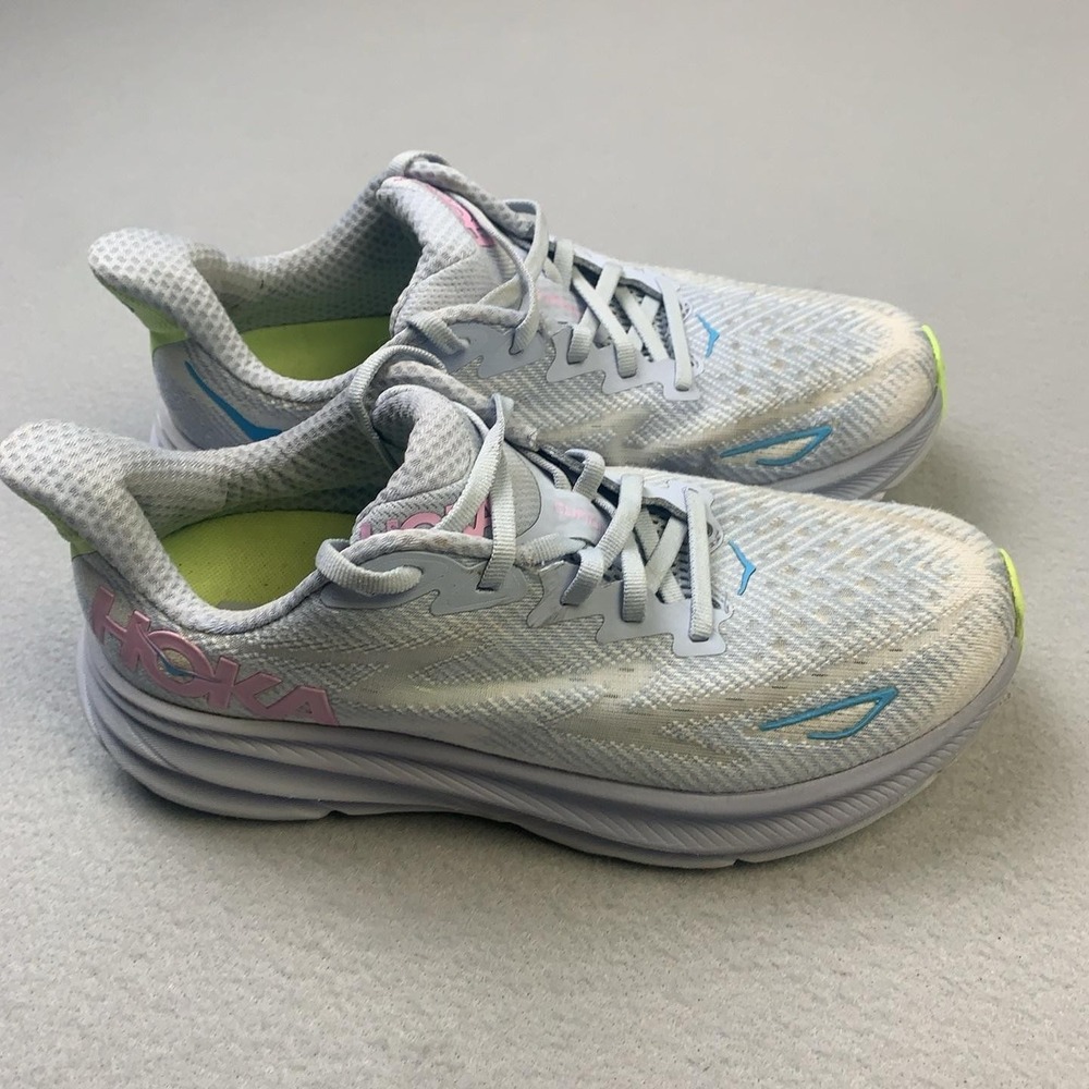 Hoka One One Clifton 9 Wide Shoes Womens Size 8 Blue Cushioned Running Sneakers